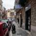 Cominciamo il nostro tour dal quartiere Madonnella, l dove in via Celentano si trova La perfetta lampo